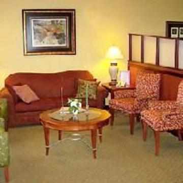 Fairfield & Hotel Butler
